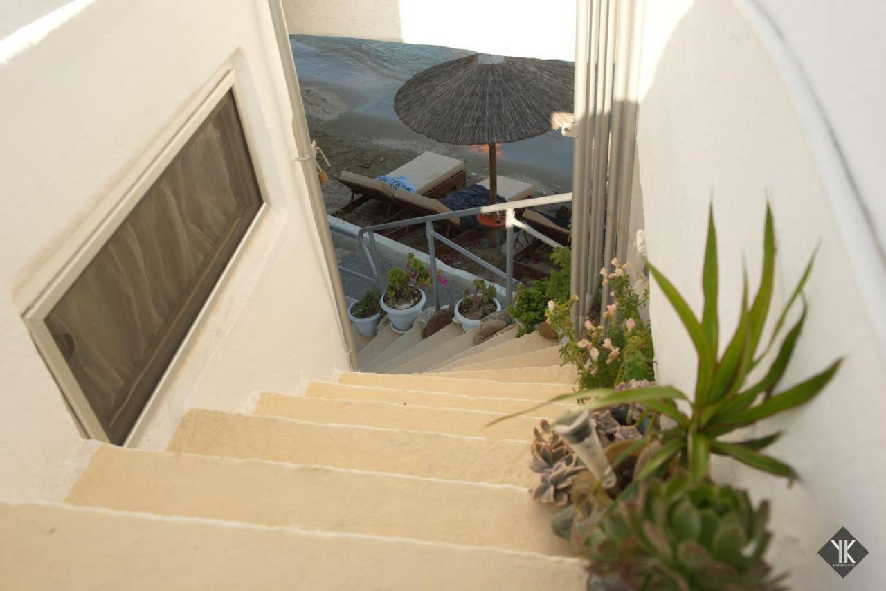 Komissa΄s Beach House Agia Pelagia  Exterior foto