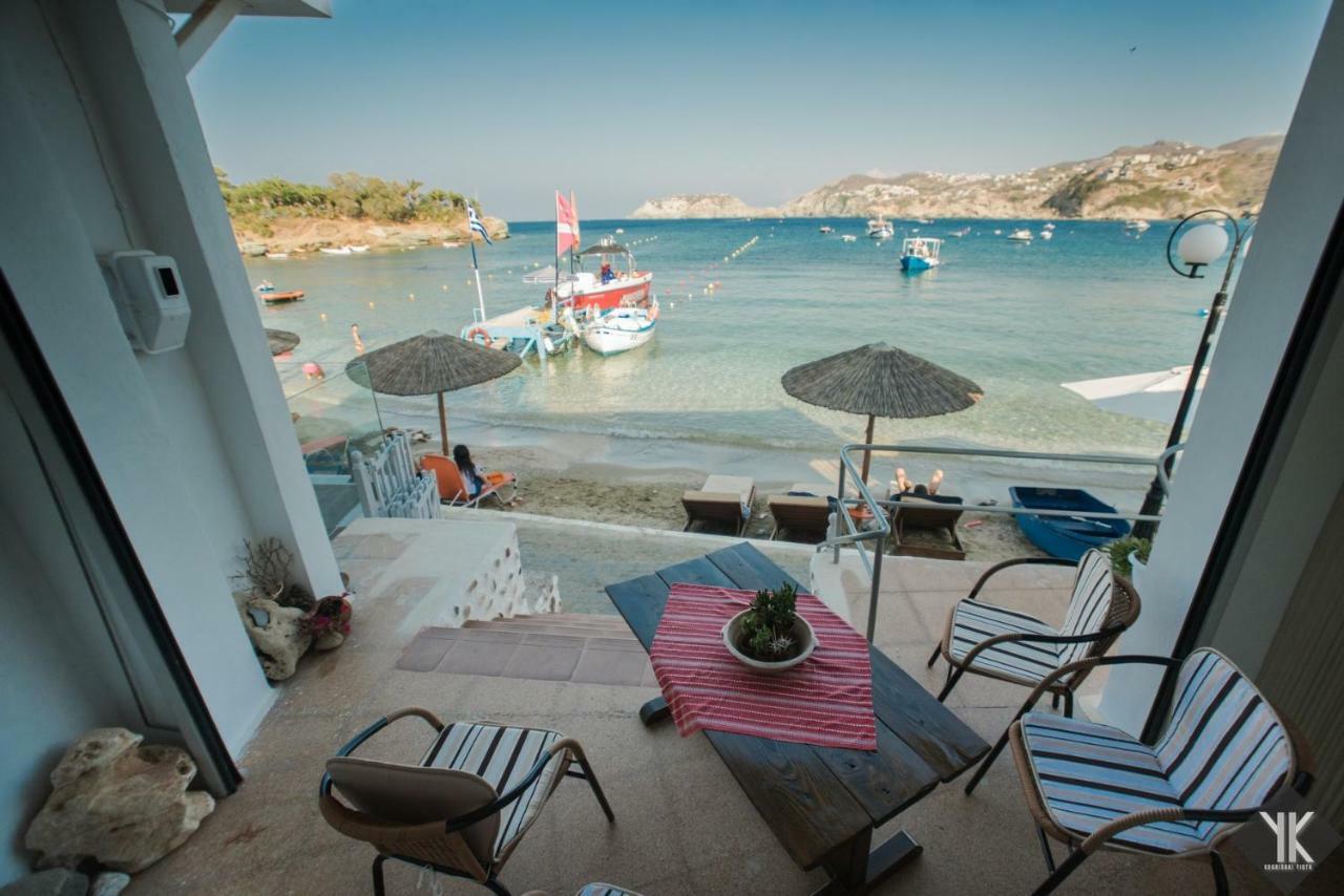 Komissa΄s Beach House Agia Pelagia  Exterior foto