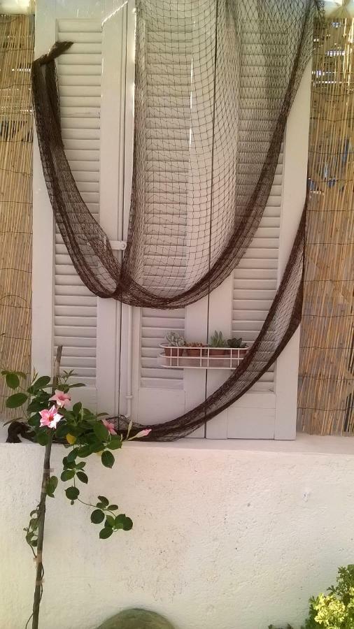 Komissa΄s Beach House Agia Pelagia  Exterior foto